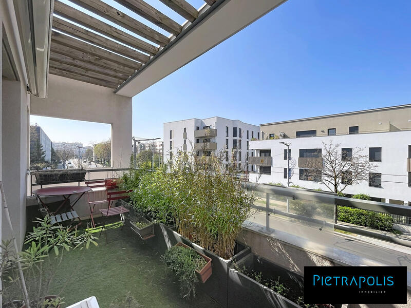 Appartement - 79 m² - 4 pièces