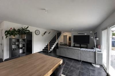 Villa - 193 m² - 7 pièces