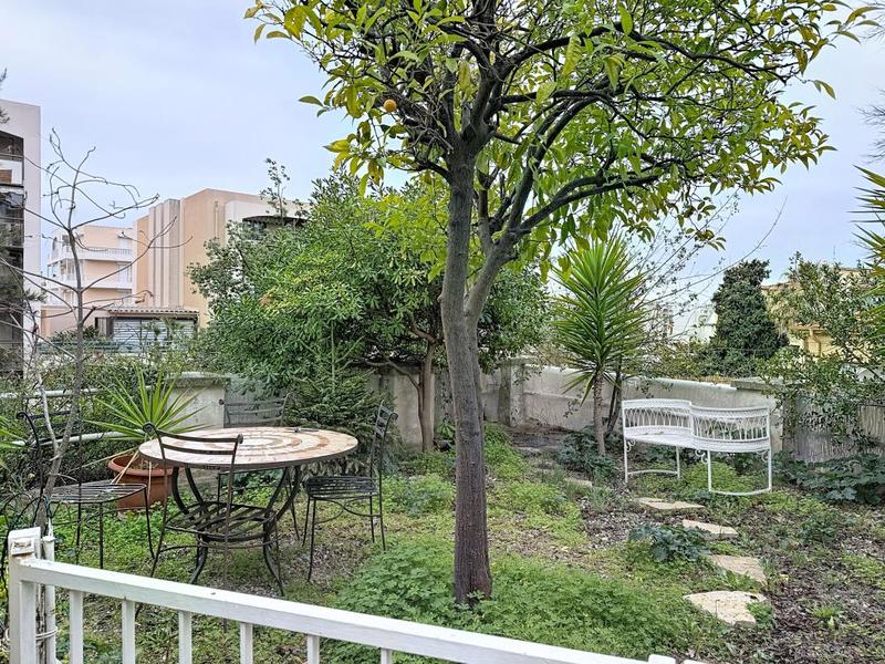 Appartement - 100 m² - 2 pièces