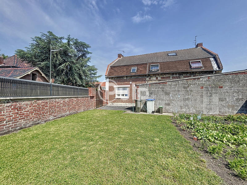 Maison - 114 m² - 6 pièces