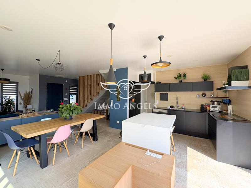 Maison - 114 m² - 5 pièces