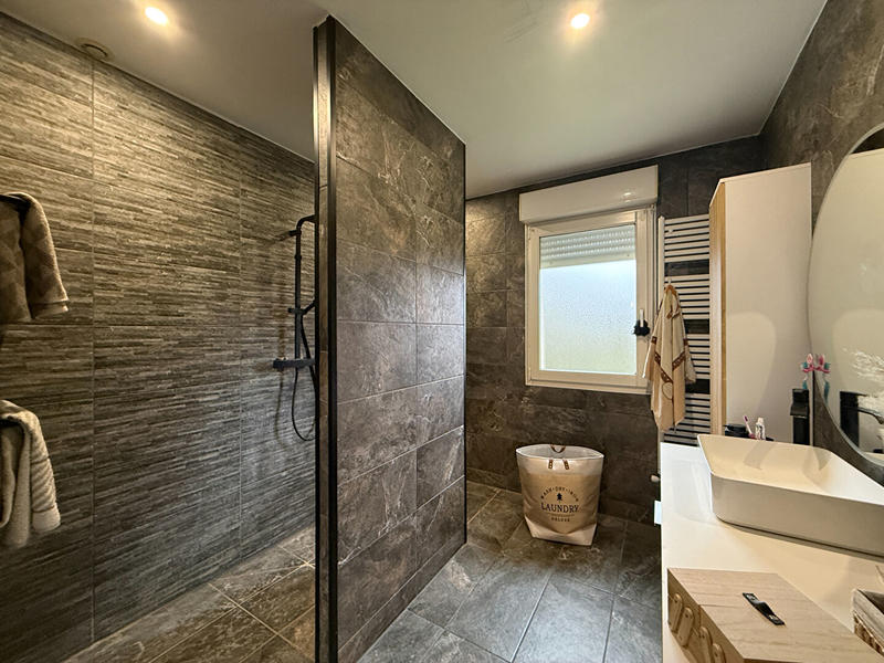 Maison - 138 m² - 7 pièces