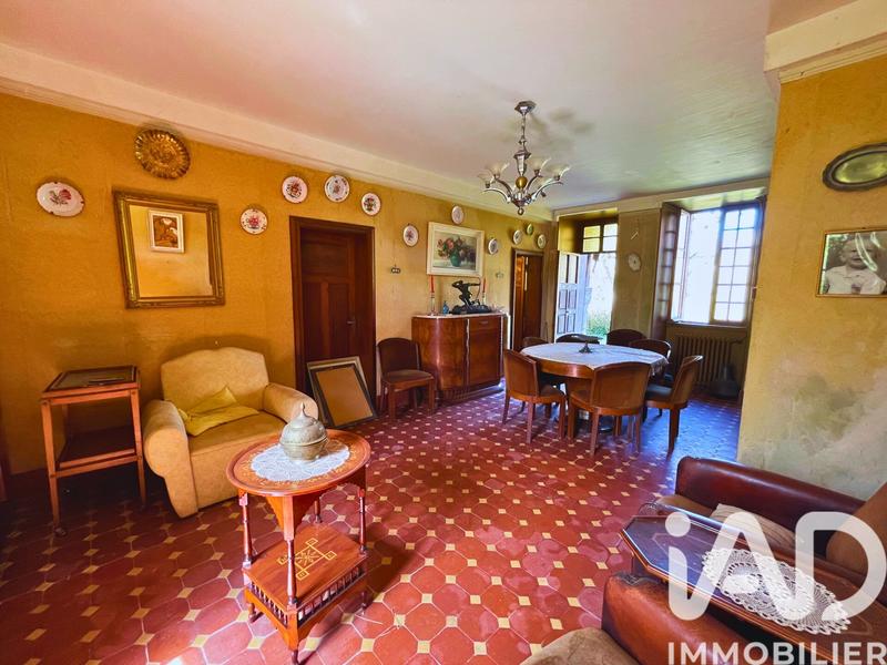 Maison - 187 m² - 10 pièces