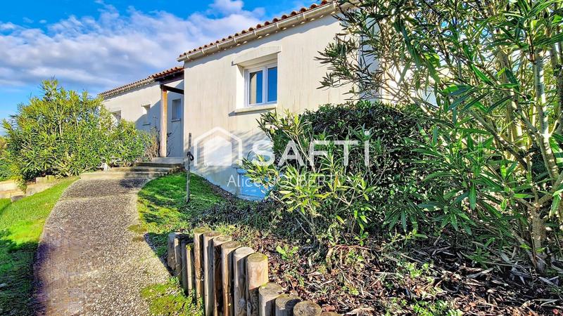 Maison - 99 m² - 5 pièces