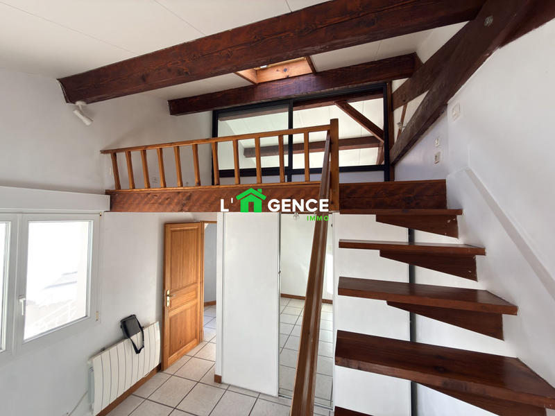 Appartement - 90 m² - 3 pièces