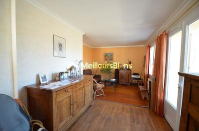 Maison - 142 m² - 6 pièces