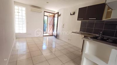 Studio - 19 m² - 1 pièce