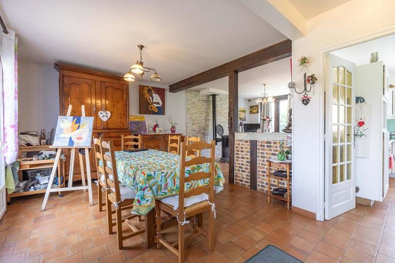 Maison - 185 m² - 8 pièces