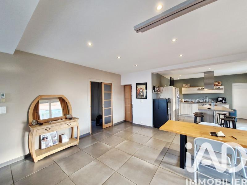 Maison - 174 m² - 8 pièces