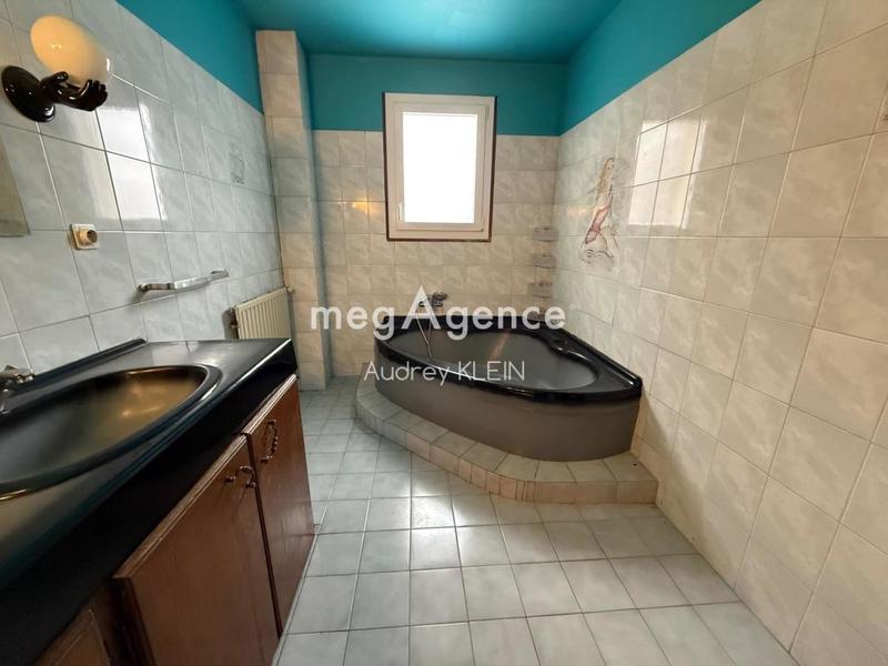 Pavillon - 145 m² - 6 pièces