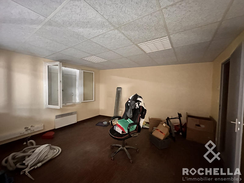 Local d'activités - 393 m²