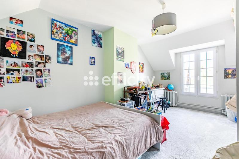 Maison - 147 m² - 6 pièces