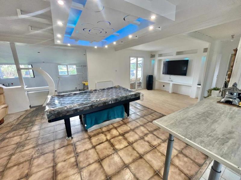 Maison - 168 m² - 5 pièces