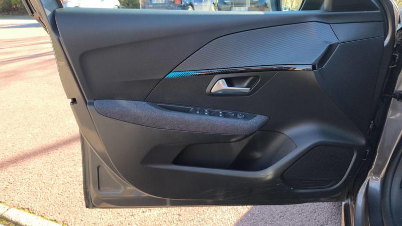 Peugeot 208 1.2 PureTech 100 Eat8 Style