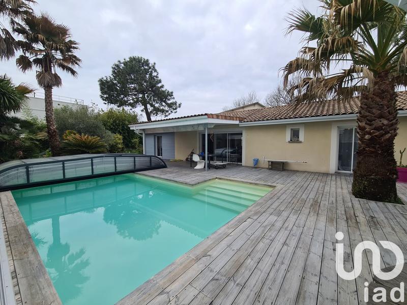 Appartement - 168 m² - 6 pièces