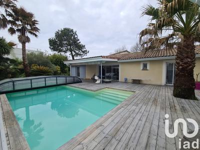 Appartement - 168 m² - 6 pièces