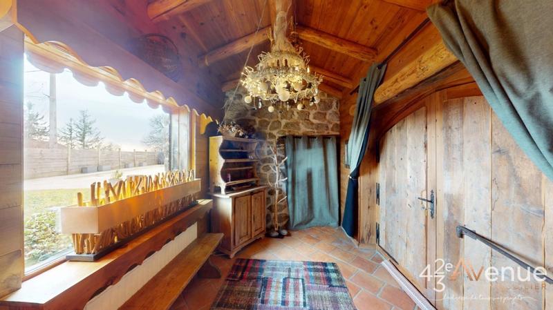 Maison - 298 m² - 9 pièces