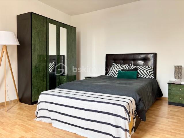 Maison - 163 m² - 8 pièces