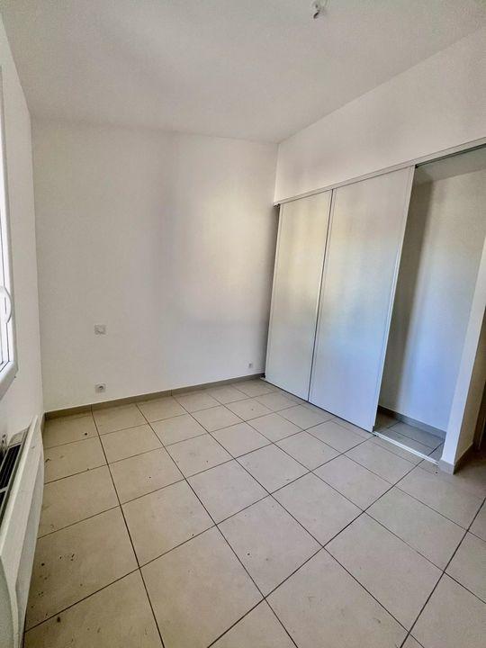 Appartement - 82 m² - 3 pièces