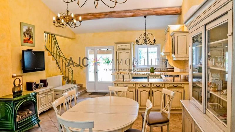 Maison - 150 m² - 5 pièces