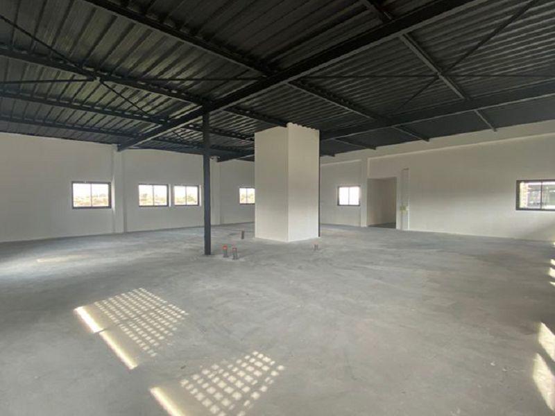 Local commercial - 104 m² - 1 pièce