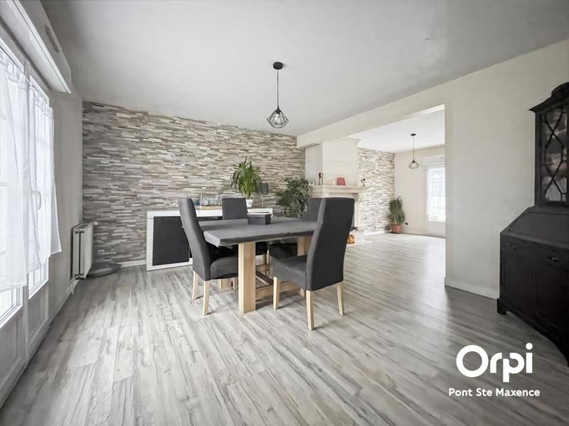 Maison - 120 m² - 6 pièces