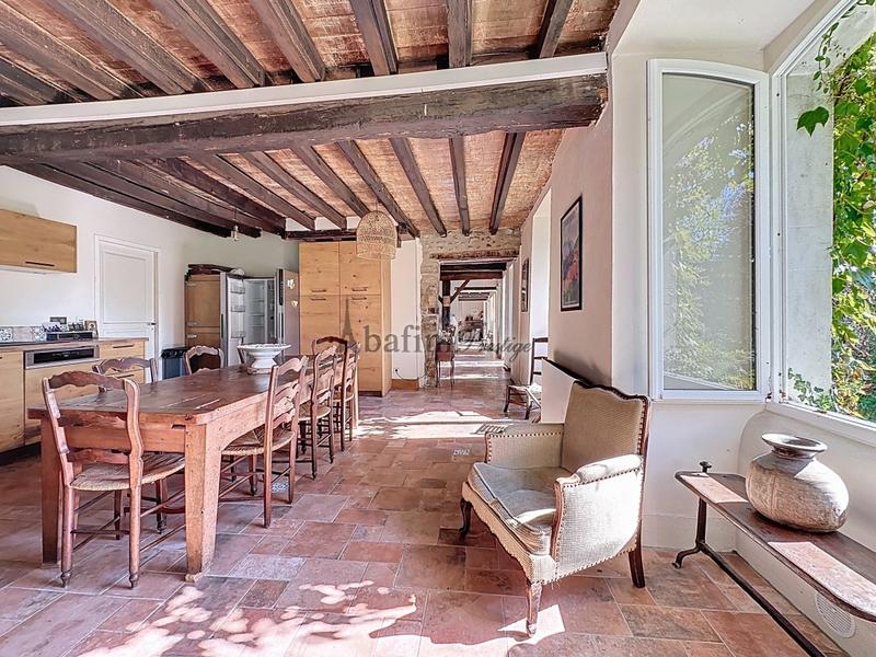 Château - 426 m² - 13 pièces