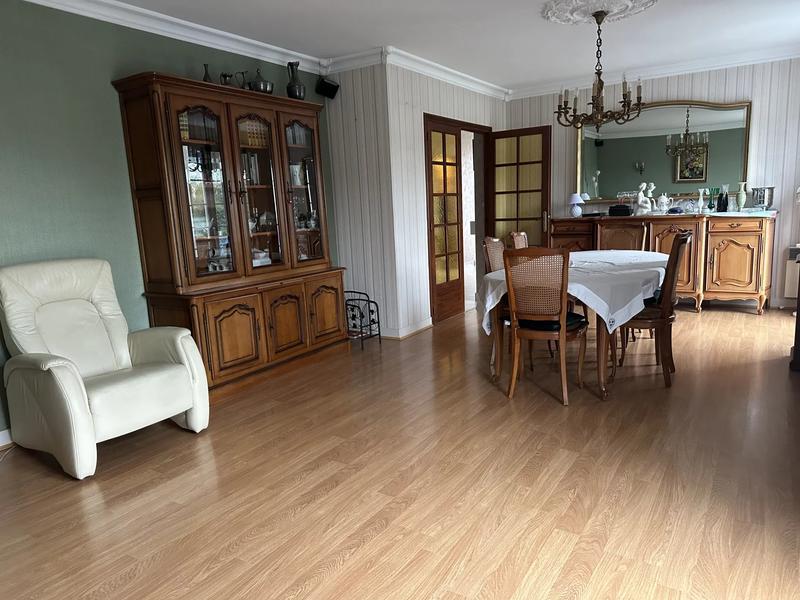 Maison - 152 m² - 6 pièces