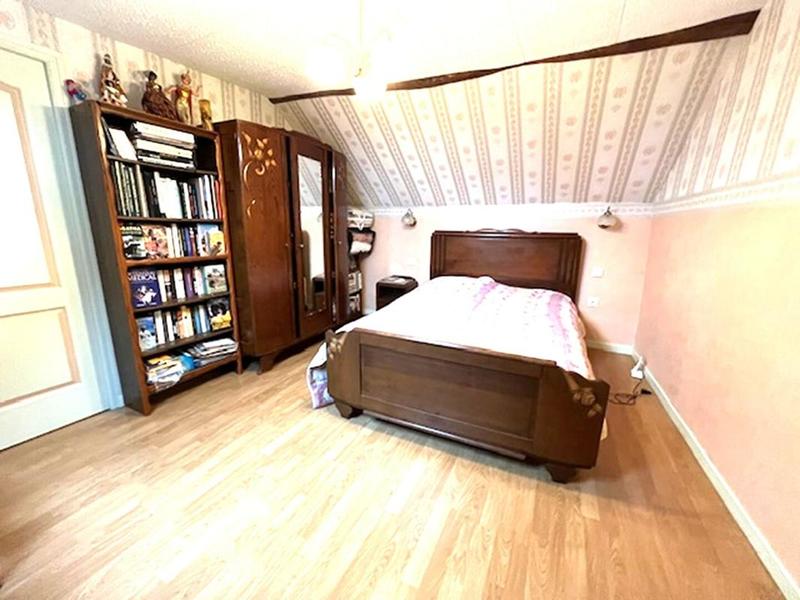 Maison - 106 m² - 7 pièces