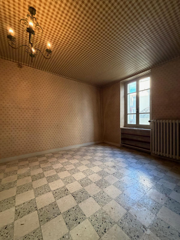 Maison de village - 198 m² - 8 pièces