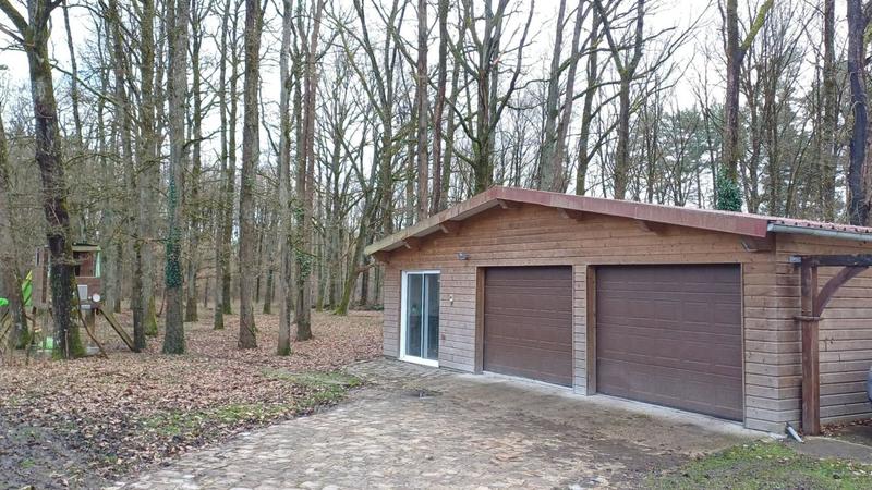 Maison - 250 m² - 8 pièces