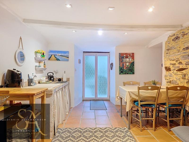 Maison de village - 77 m² - 6 pièces