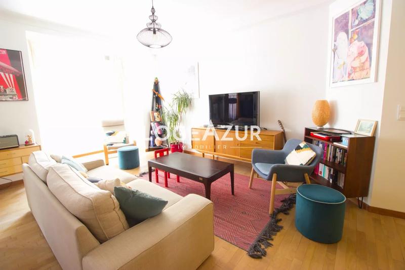 Appartement - 100 m² - 4 pièces