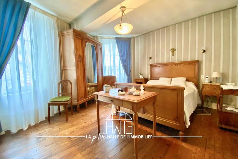 Maison - 182 m² - 8 pièces