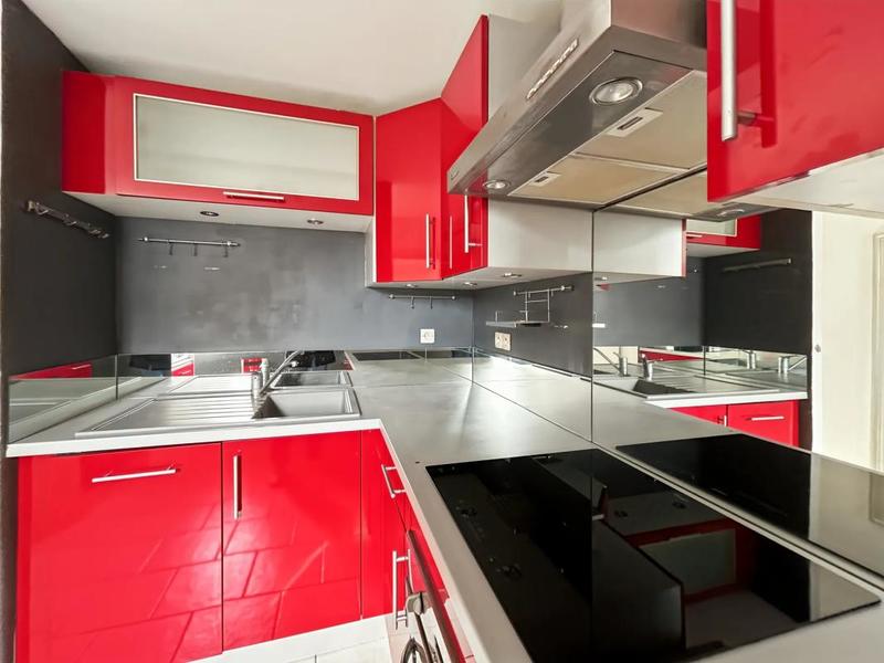 Appartement - 90 m² - 3 pièces