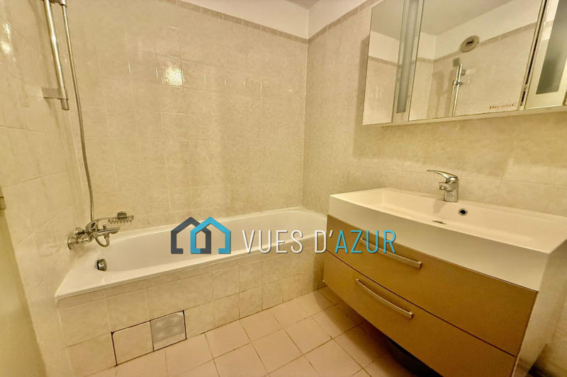 Appartement - 96 m² - 4 pièces