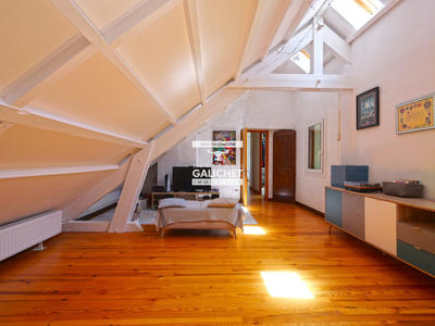 Maison - 136 m² - 5 pièces