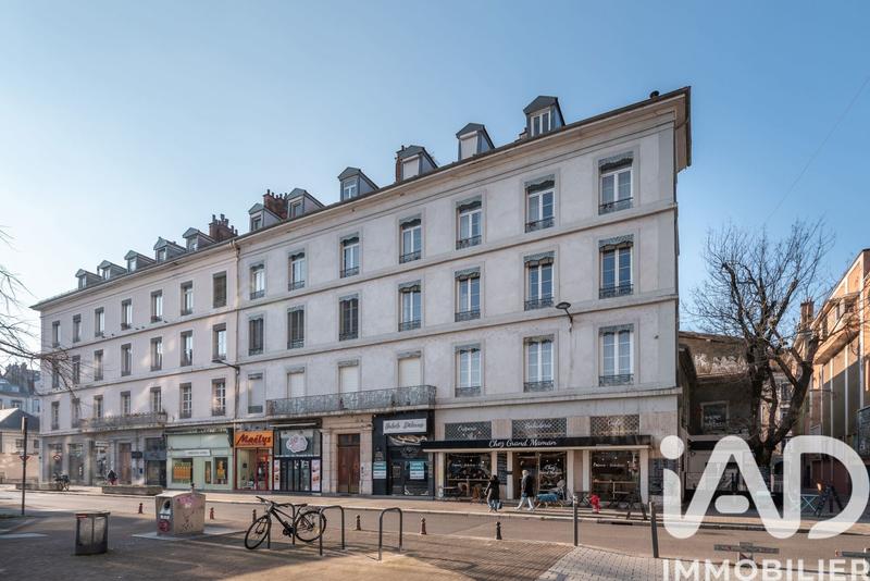 Appartement - 60 m² - 2 pièces