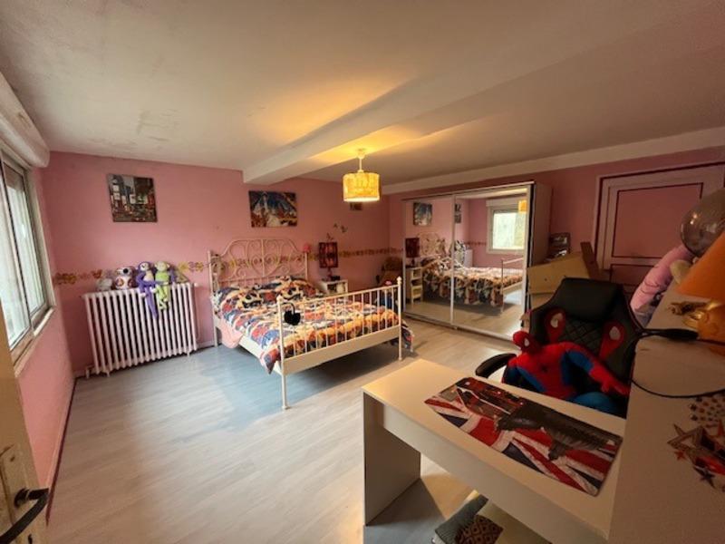 Maison - 250 m² - 9 pièces