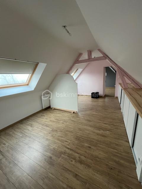 Propriété - 240 m² - 9 pièces