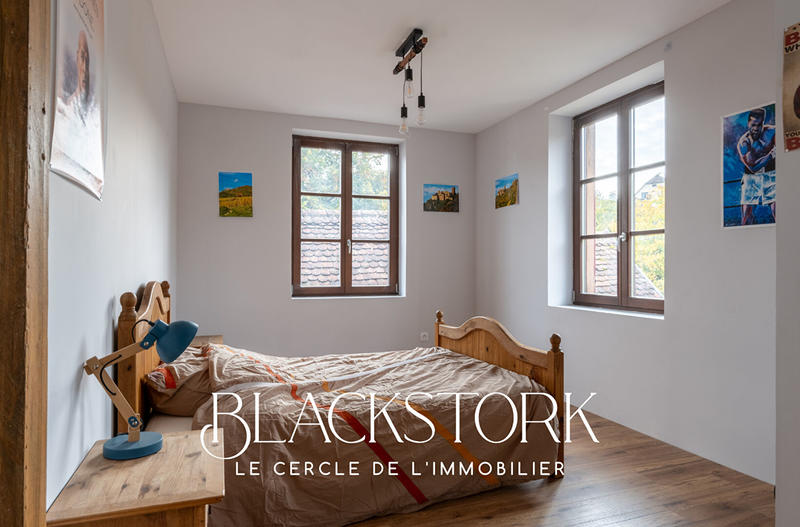 Maison - 196 m² - 7 pièces