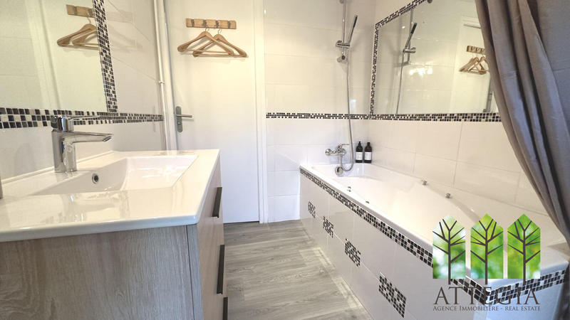 Maison - 109 m² - 3 pièces