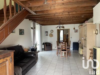 Maison - 81 m² - 5 pièces