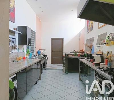 Loft - 147 m² - 4 pièces