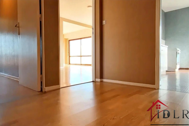 Appartement - 95 m² - 4 pièces