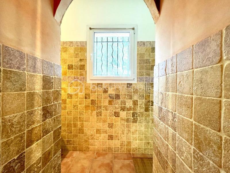 Villa - 232 m² - 8 pièces