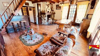 Maison - 131 m² - 7 pièces