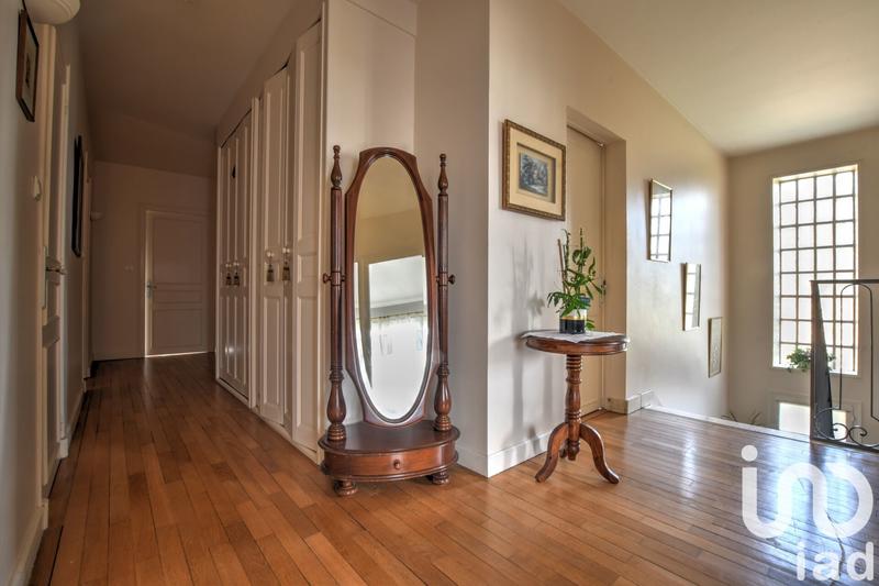 Maison de ville - 277 m² - 10 pièces