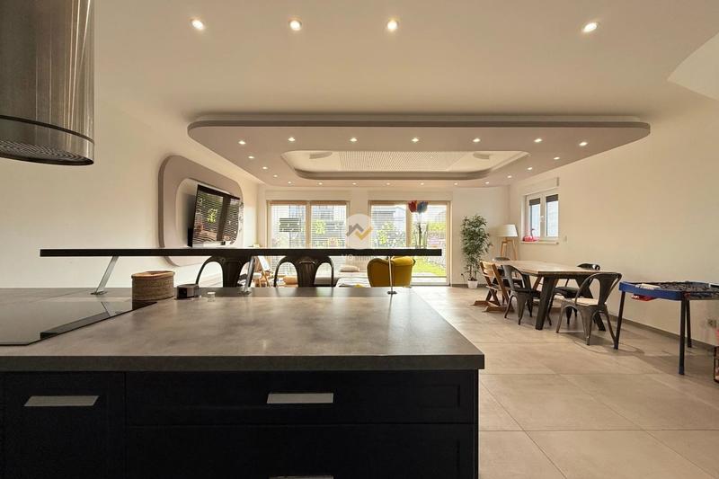 Maison contemporaine - 130 m² - 6 pièces