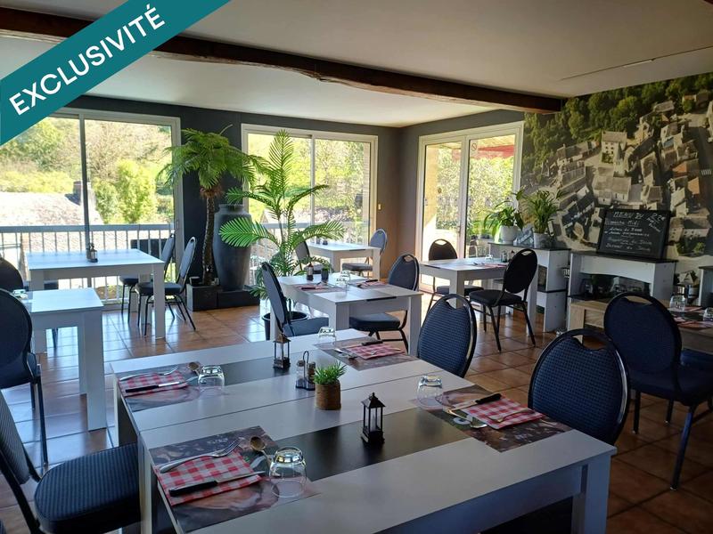 Maison - 278 m² - 10 pièces